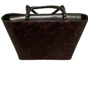 Stuart Weitzman VTG chic tortoise patent beaded handle handbag.